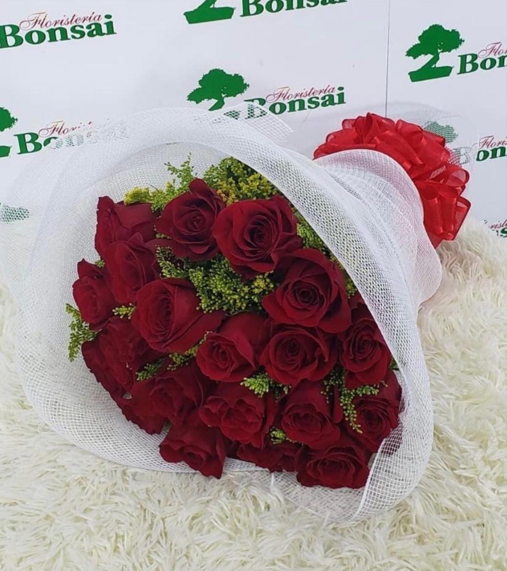 Ramo en Rosas Rojas RiR25 - Floristeria Bonsai